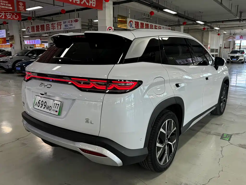 BYD L DM-i — миниатюра 7