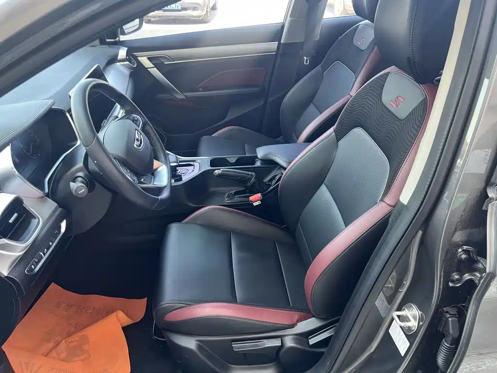 Geely Binyue 2021 1.4T DCT
