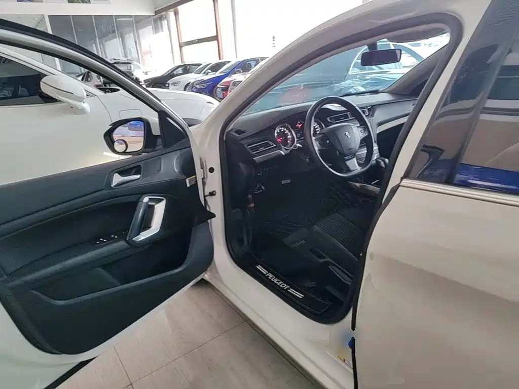Peugeot 408 — миниатюра 16