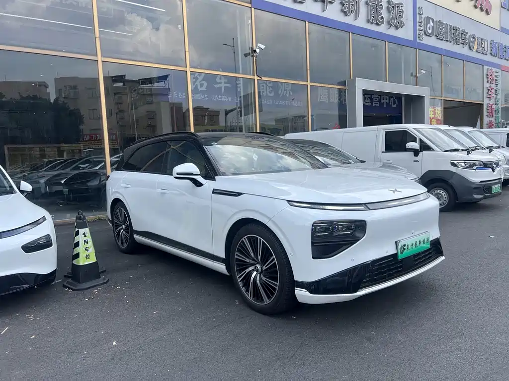 XPeng G9 — миниатюра 3