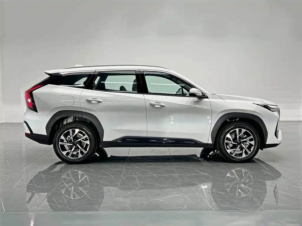 Geely Boyue L L 2025 1.5TD DCT