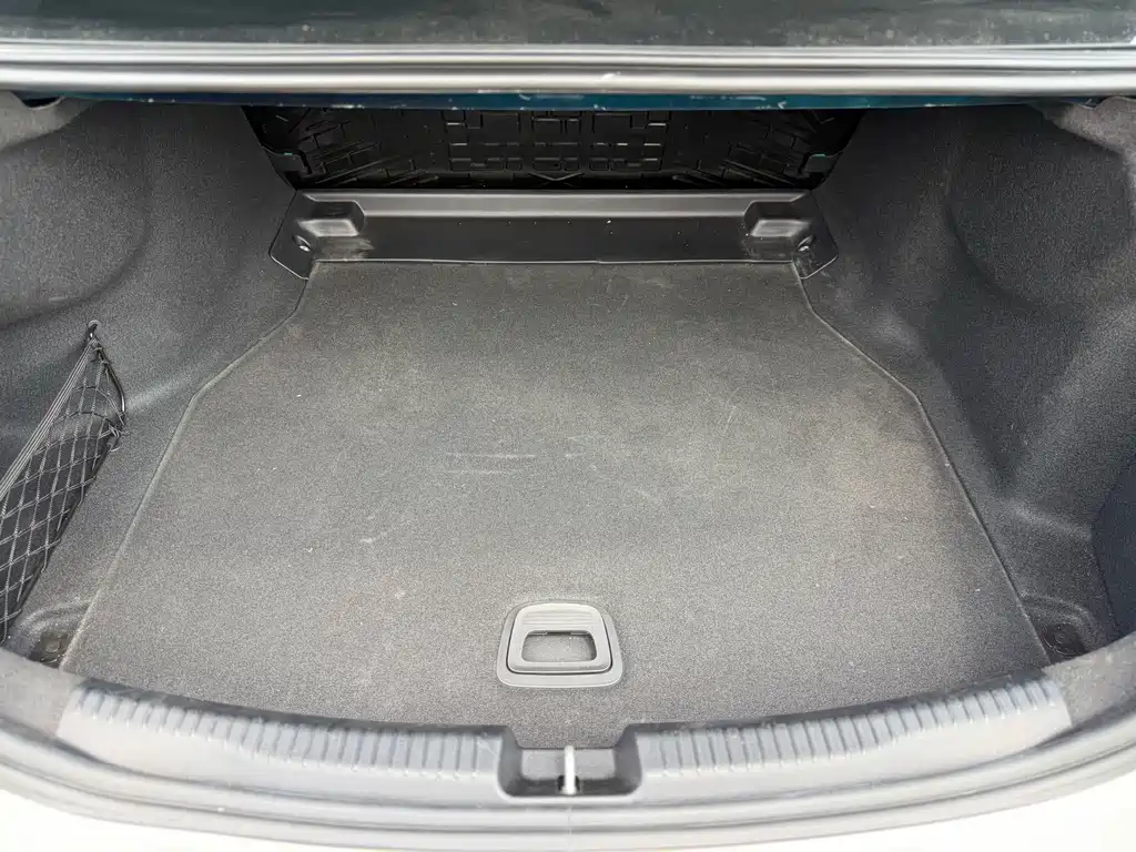 Mercedes-Benz C-Class — миниатюра 19