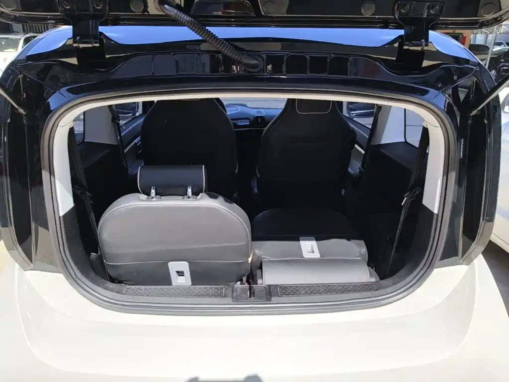 Baojun KiWi EV — миниатюра 19