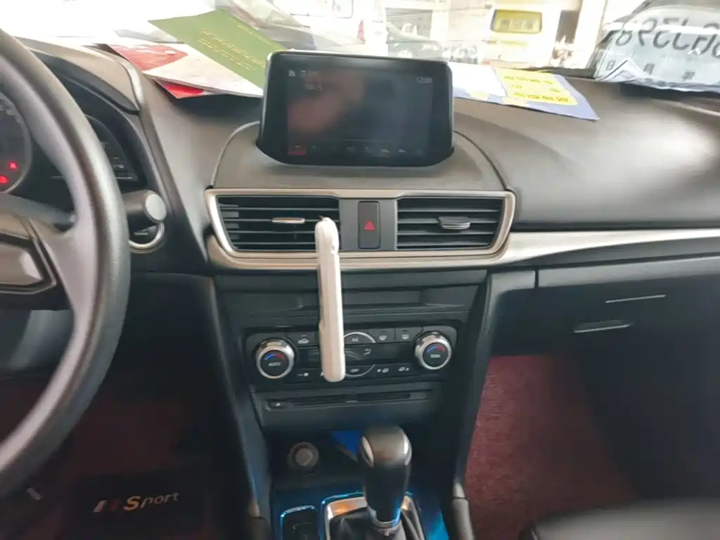 Mazda 3 Axela — миниатюра 13