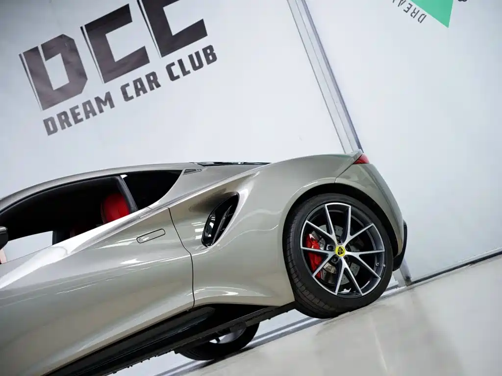 Lotus Emira — миниатюра 25