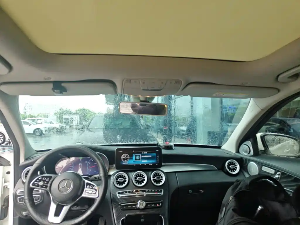 Mercedes-Benz C-Class — миниатюра 9