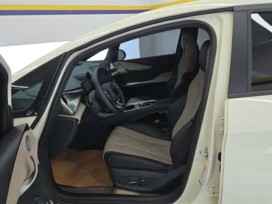 BYD Dolphin 2025 420km Freedom