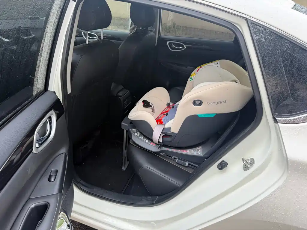 Nissan Sylphy — миниатюра 6