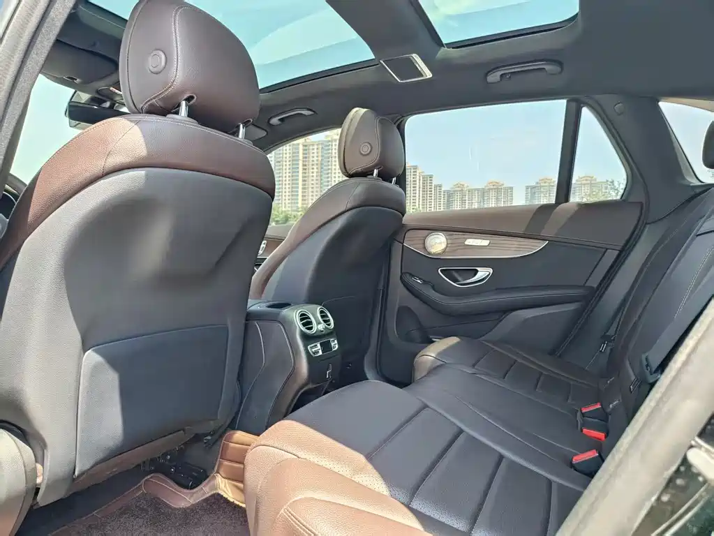Mercedes-Benz GLC 2022 GLC 260 L 4MATIC Luxury