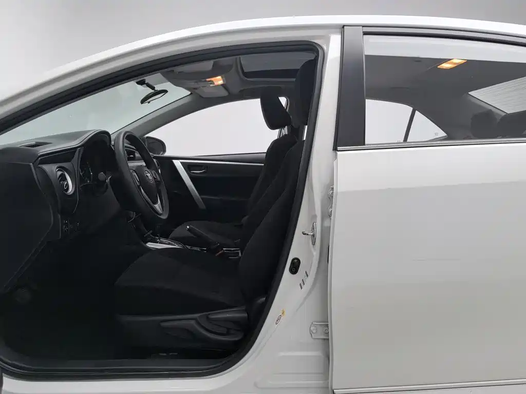 Toyota Corolla — миниатюра 10