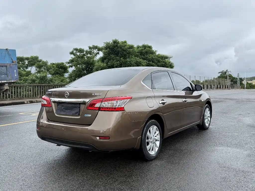 Nissan Sylphy — миниатюра 9