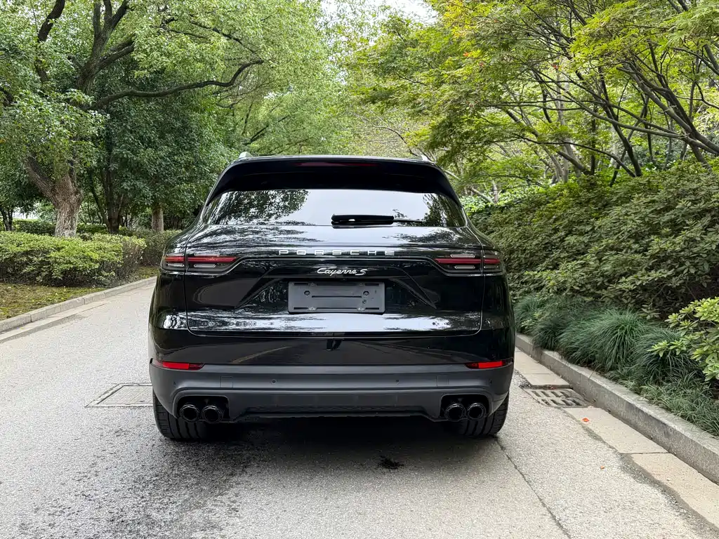 Porsche Cayenne — миниатюра 16