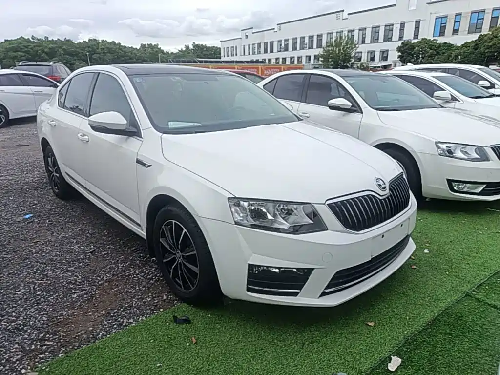 Skoda Octavia — миниатюра 4