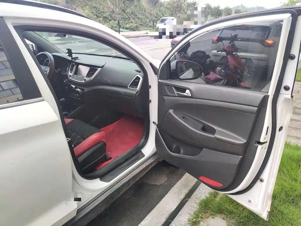 Hyundai Tucson — миниатюра 19