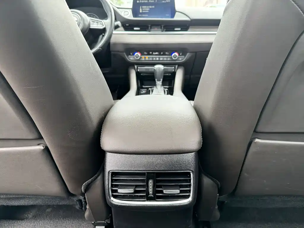 Mazda Atenza - фото 38