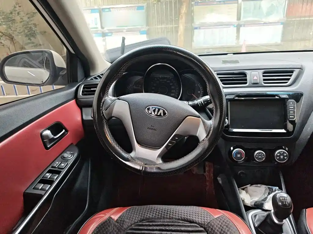 Kia K2 — миниатюра 11