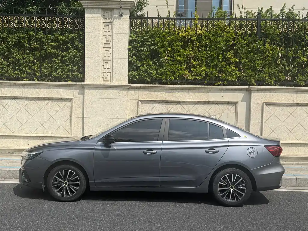 MG MG6 — миниатюра 3