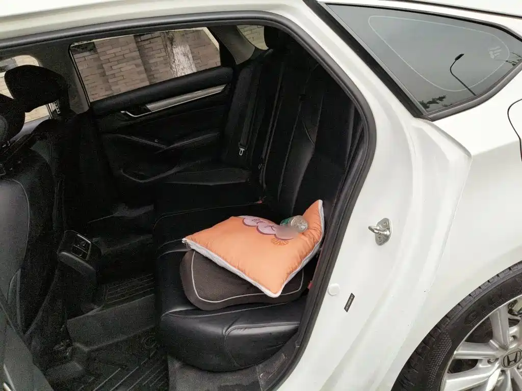 Honda Accord — миниатюра 15