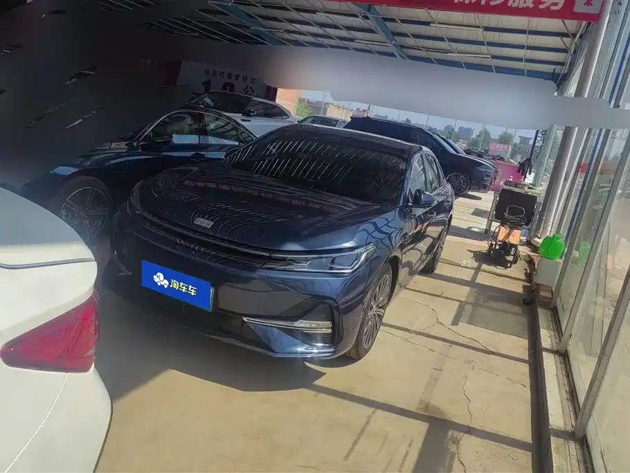Geely Galaxy A7 EM