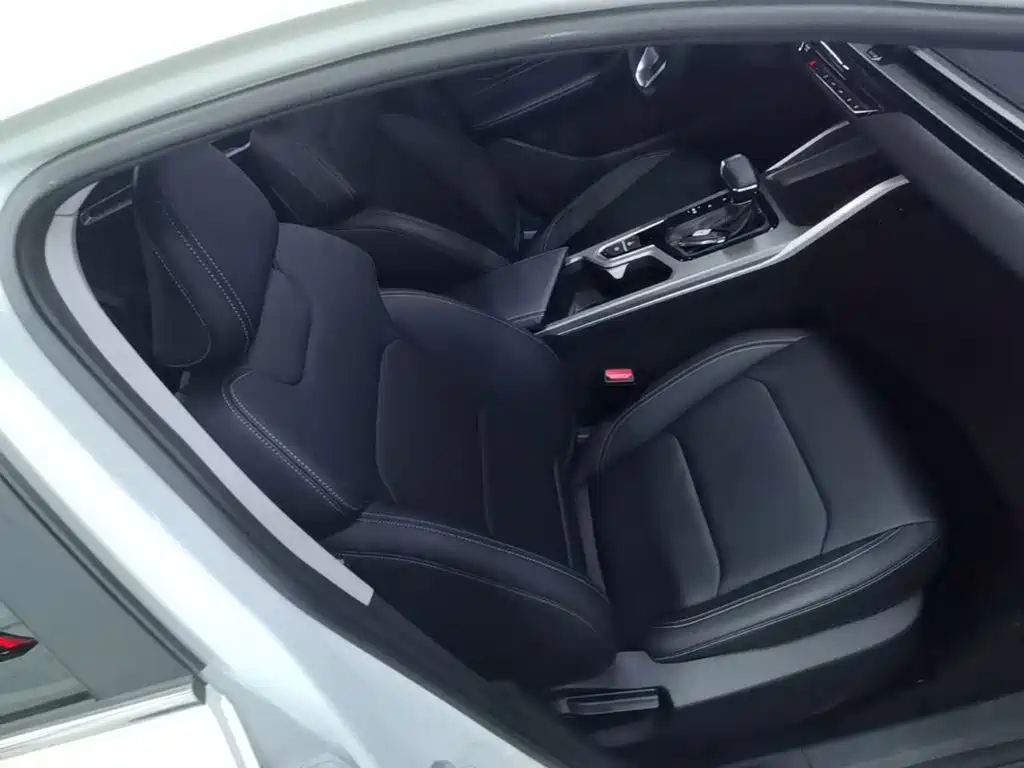 Geely Emgrand — миниатюра 25
