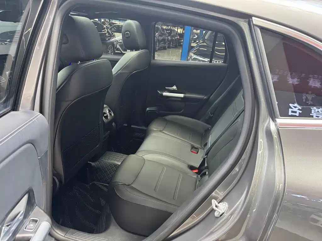 Mercedes-Benz GLA 2022 GLA 200