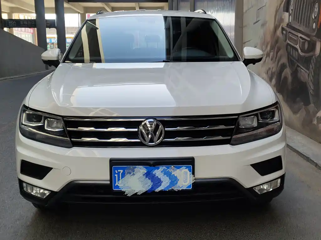 Volkswagen Tiguan L L 2017 330TSI AT