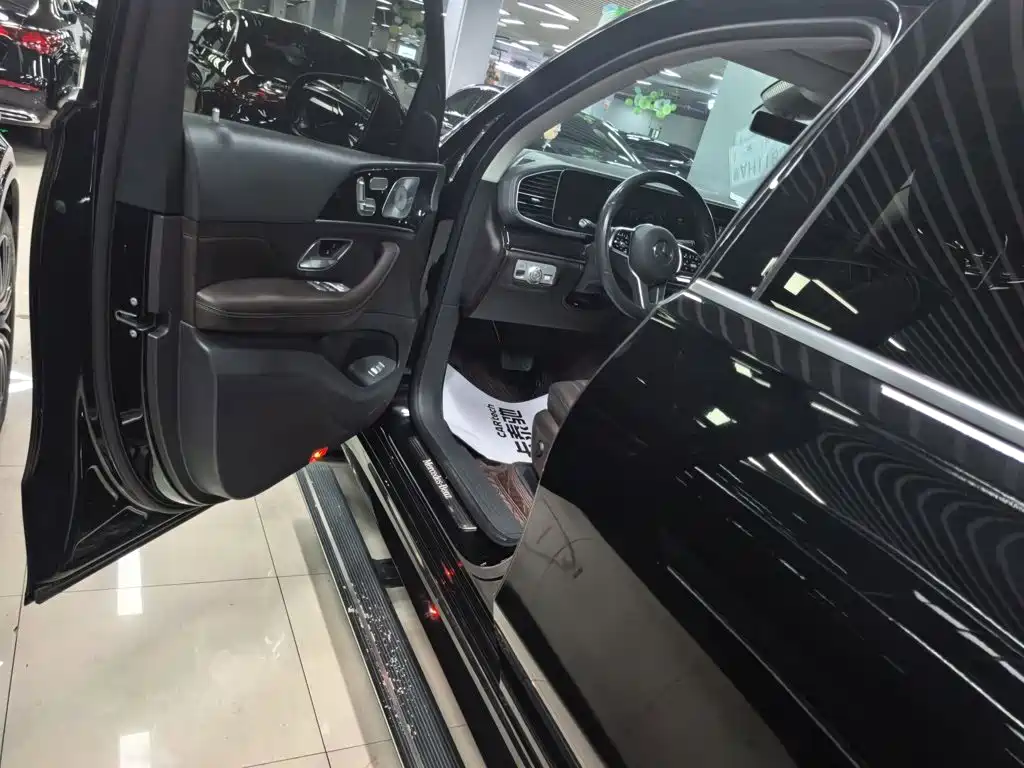 Mercedes-Benz GLE (Import) — миниатюра 3