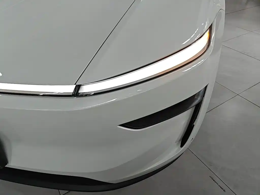 Tesla Model Y — фотографии объявления, Фото 24
