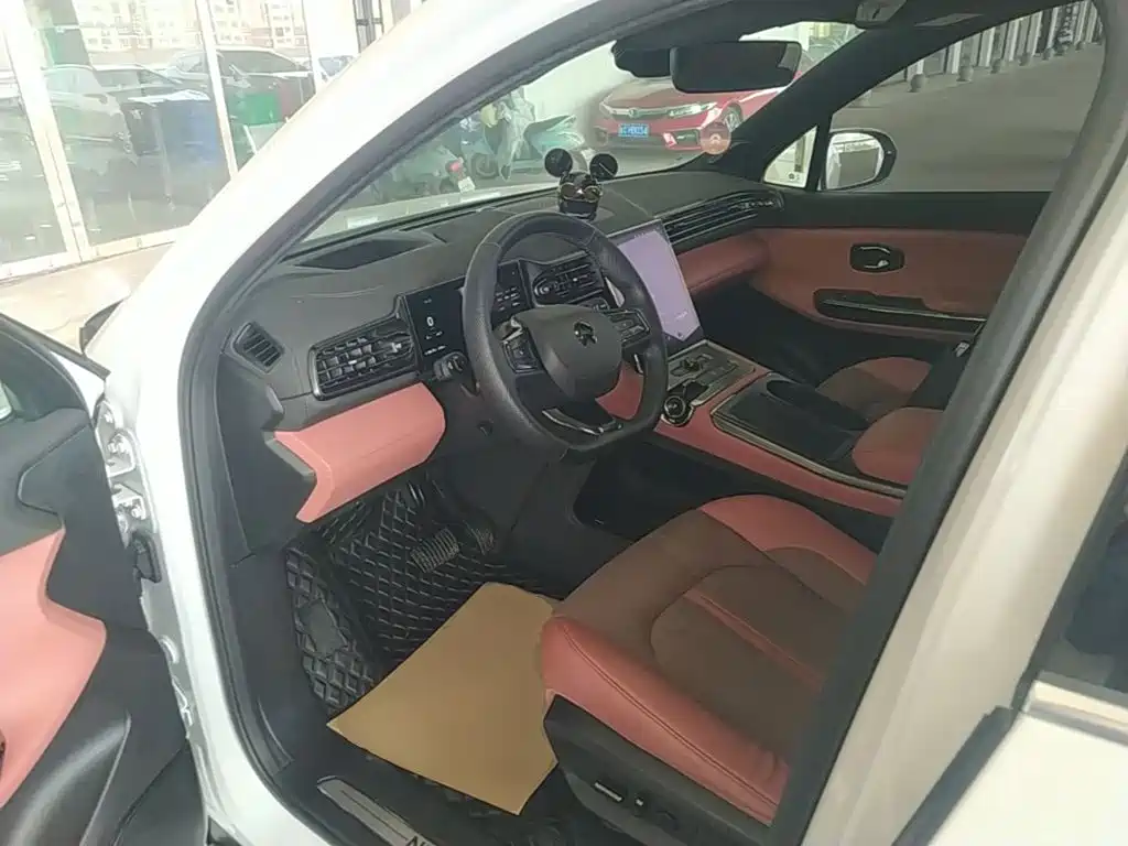 NIO EC6 — миниатюра 16
