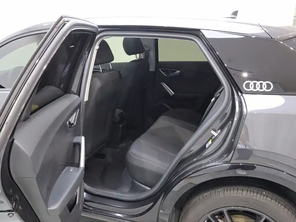 Audi Q2L — миниатюра 18