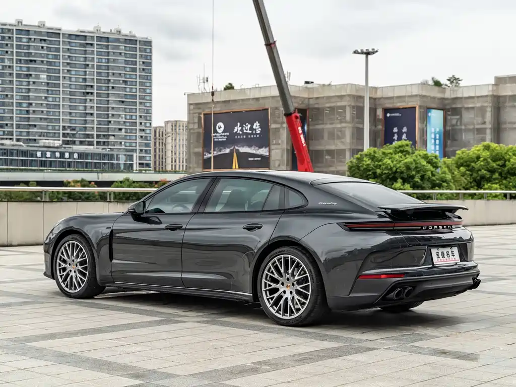 Porsche Panamera — миниатюра 7