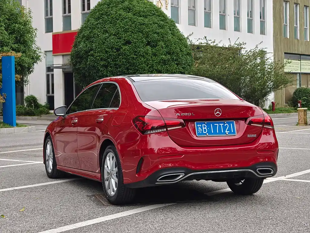 Mercedes-Benz A-Class — миниатюра 6