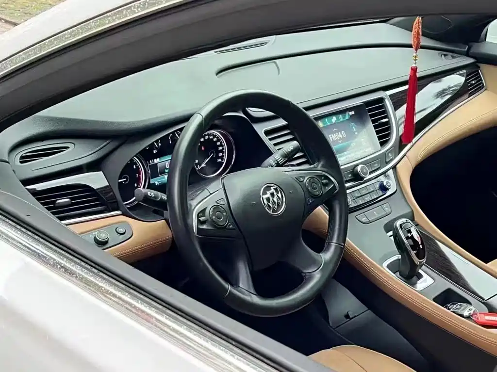 Buick LaCrosse — миниатюра 11