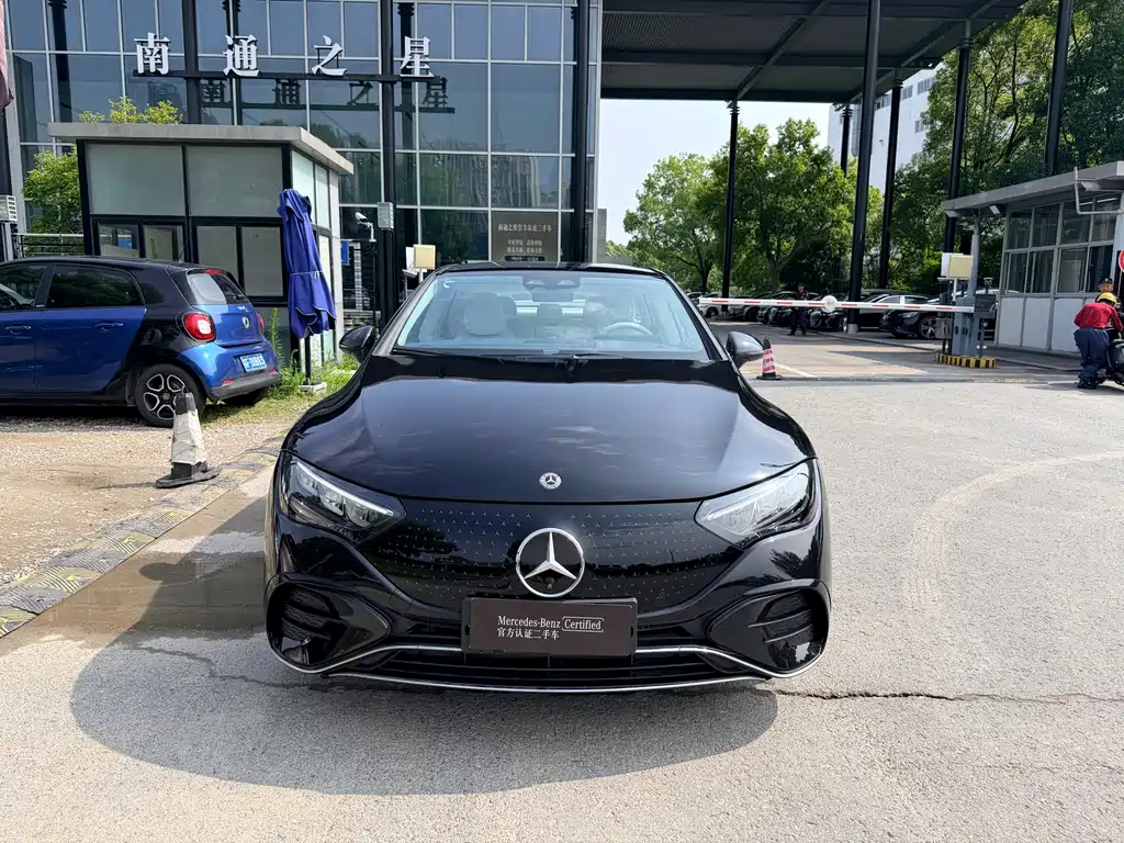 Mercedes-Benz EQE 2025 500 4MATIC Luxury