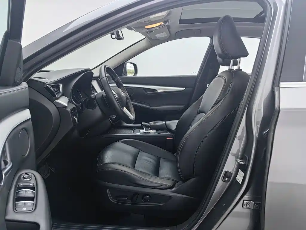 Infiniti QX50 — миниатюра 10