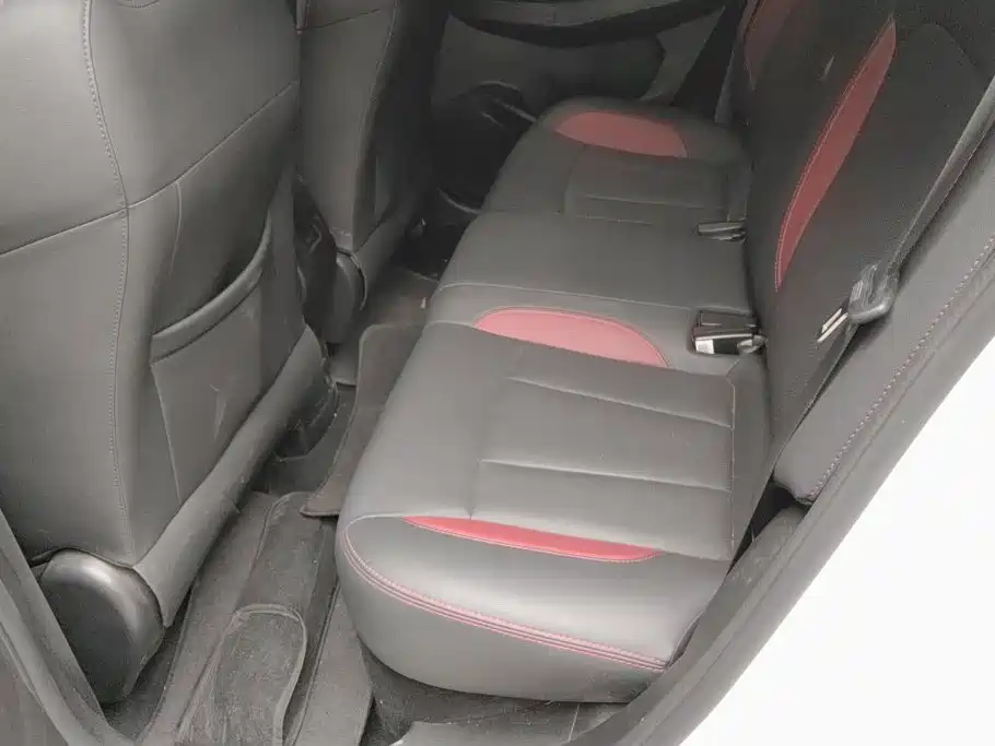 Geely Vision X3 — миниатюра 11