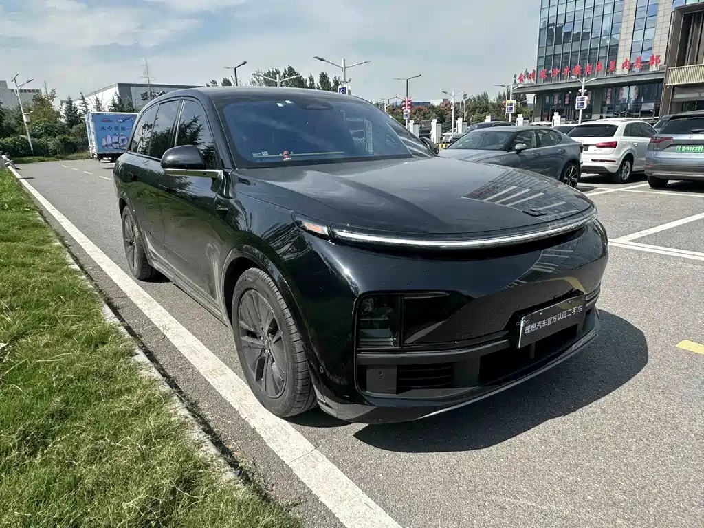 Li Auto Li L8 — миниатюра 3