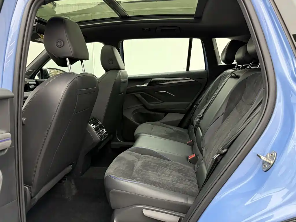 Volkswagen Tiguan L — миниатюра 7