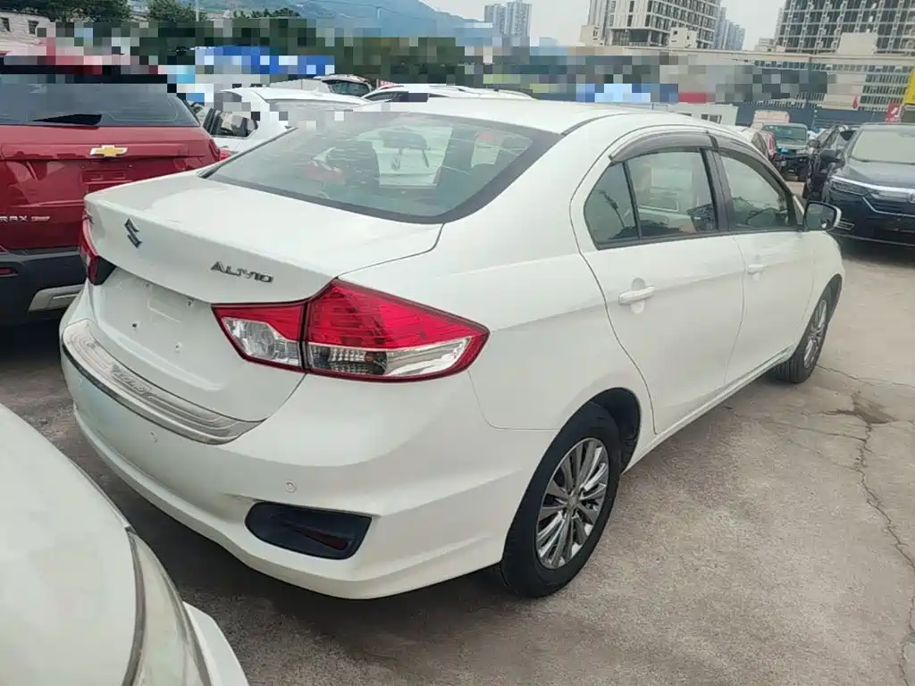 Suzuki Alivio — миниатюра 7
