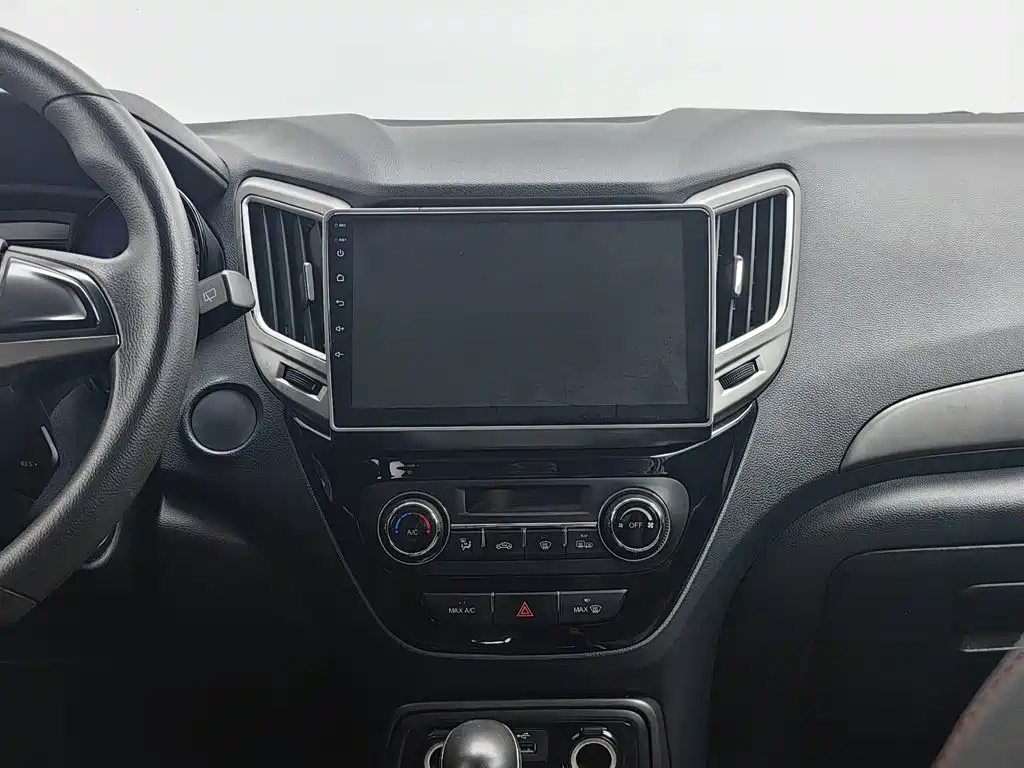 Changan CS15 — миниатюра 12