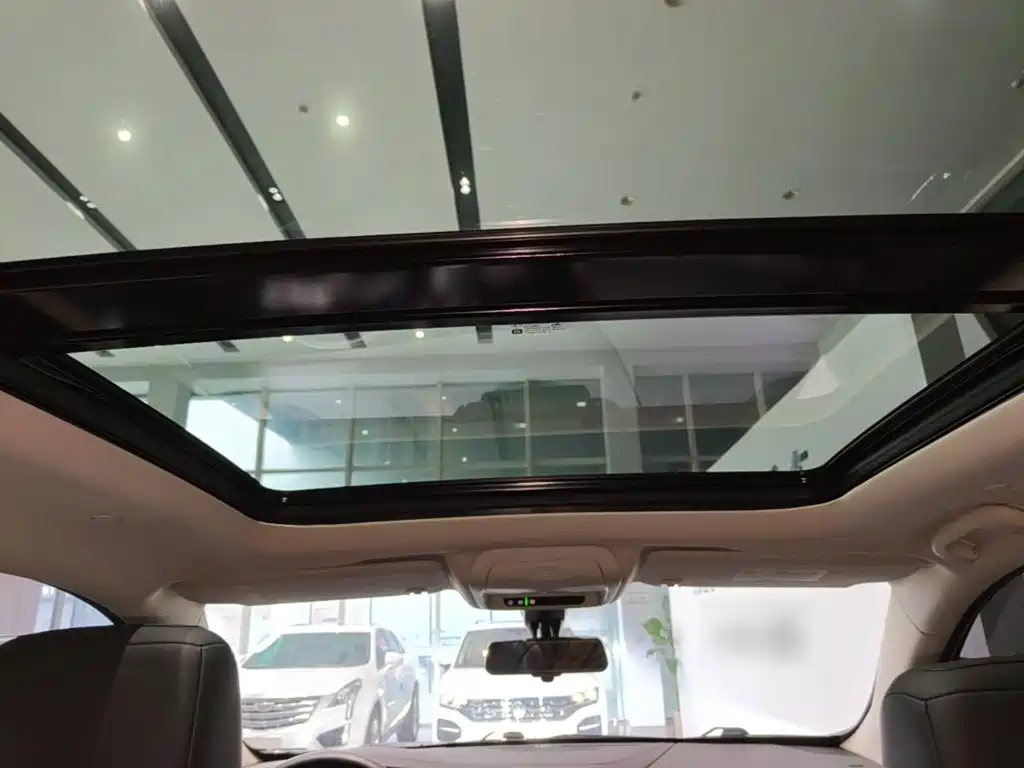 Cadillac XT5 — миниатюра 18