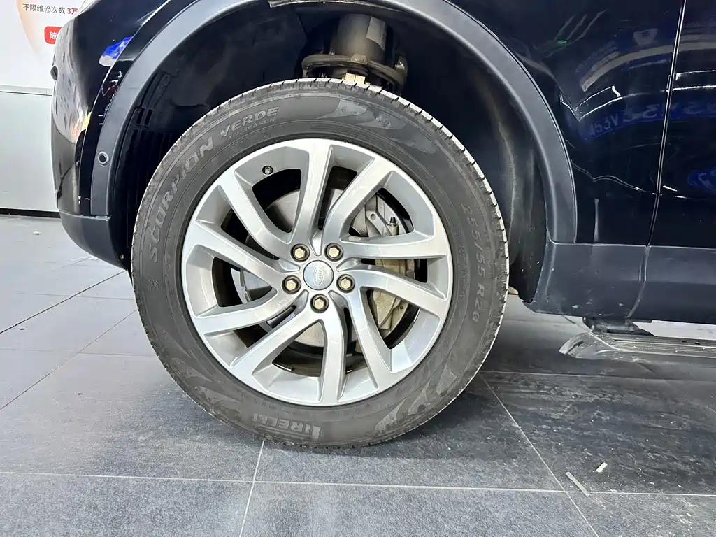 Land Rover Discovery — миниатюра 13