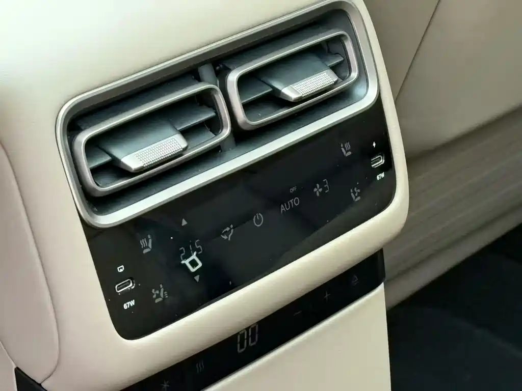 Li Auto i6 — фотографии объявления, Фото 10