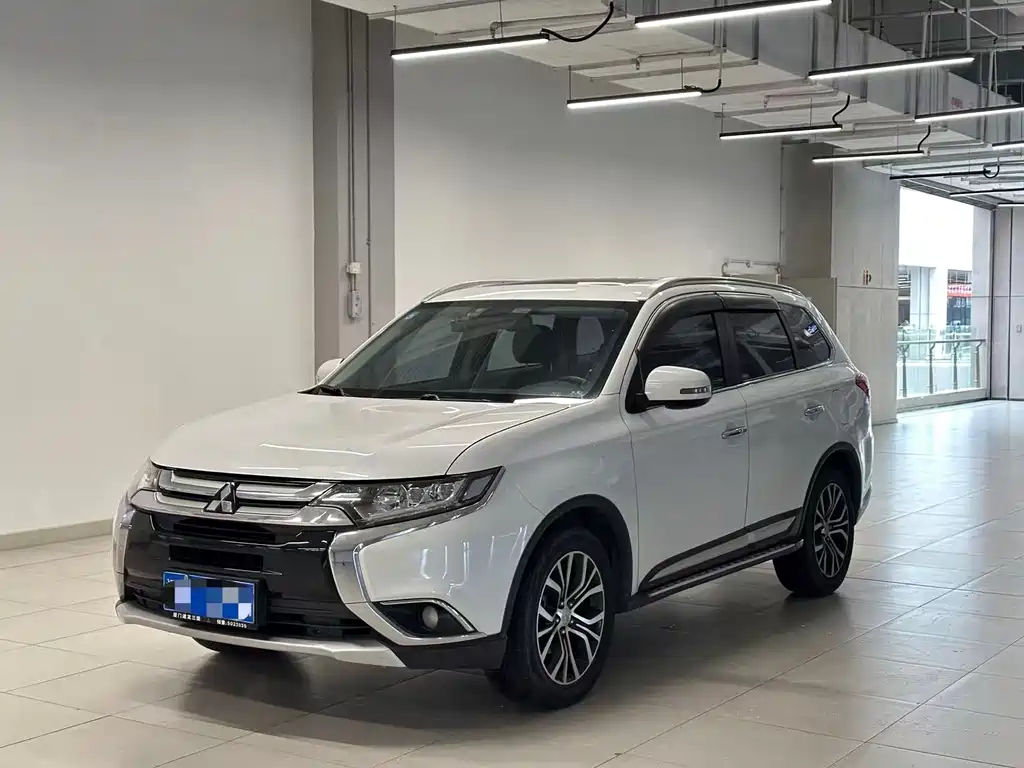 Mitsubishi Outlander 2018 2.4L 4WD Elite Edition 5 seats