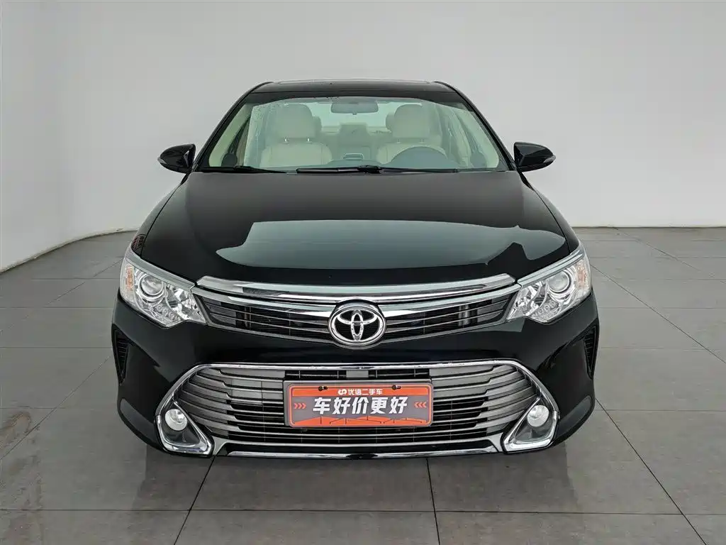 Toyota Camry 2015 2.0G Lead
