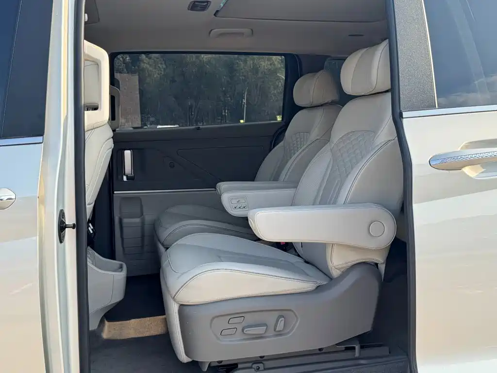 Hyundai Custo — миниатюра 10