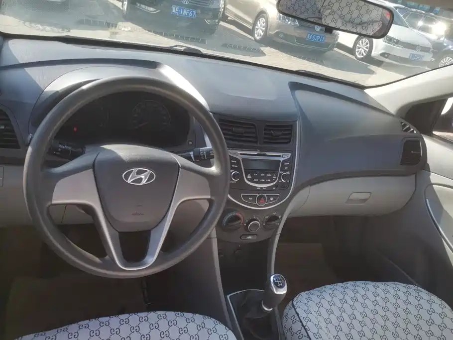Hyundai Verna — миниатюра 13
