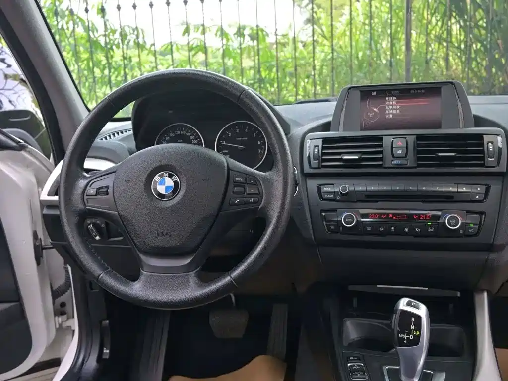 BMW 1 Series (Import) — миниатюра 5