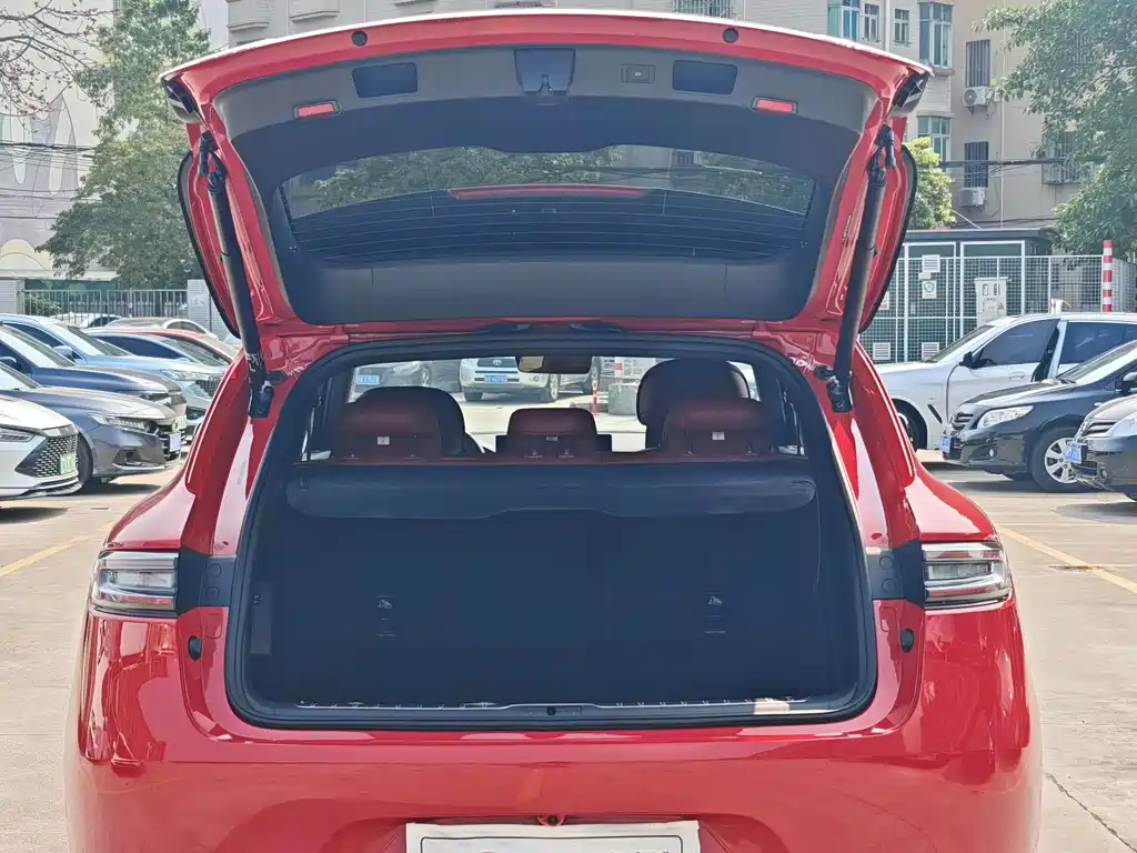 AITO ASK THE WORLD M5