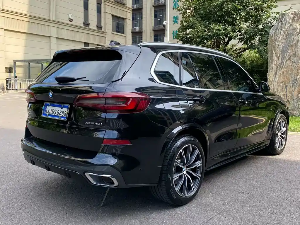 BMW X5 2021 xDrive40i M Sport